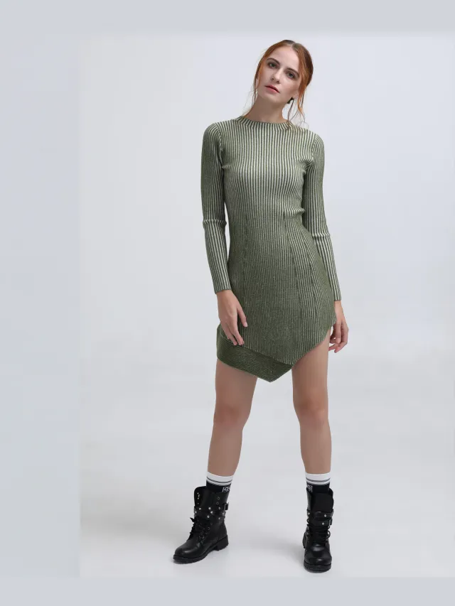 Smart & Joy Asymmetrische korte jurk in geribbelde breier Groen