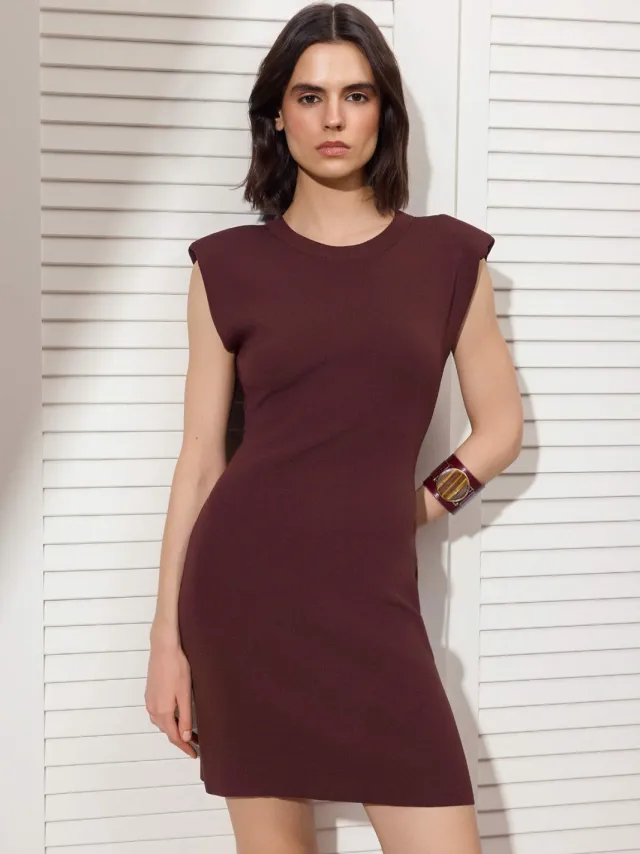Trendyol TRENDYOLMİLLA Dames Bruin Effen Kort / Mini Mouwloos Casual A-lijn Jurken