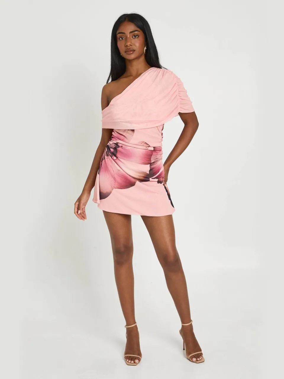 boohoo Dames Mesh Grote Bloemenprint One-shoulder Mini Jurk Blush