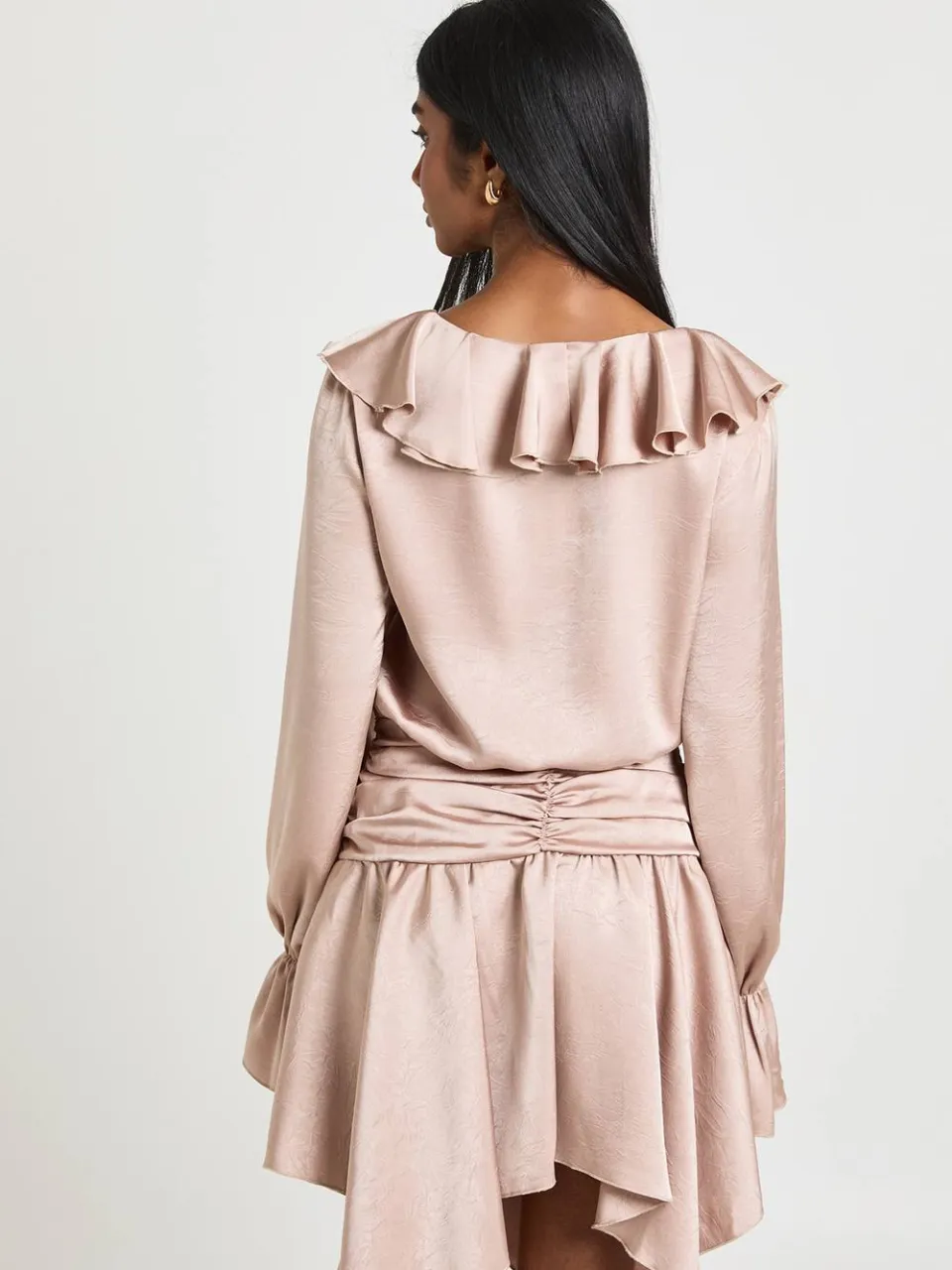 boohoo Dames Getextureerde Satijnen Mini Jurk met Ruffle Details mauve, foto 2