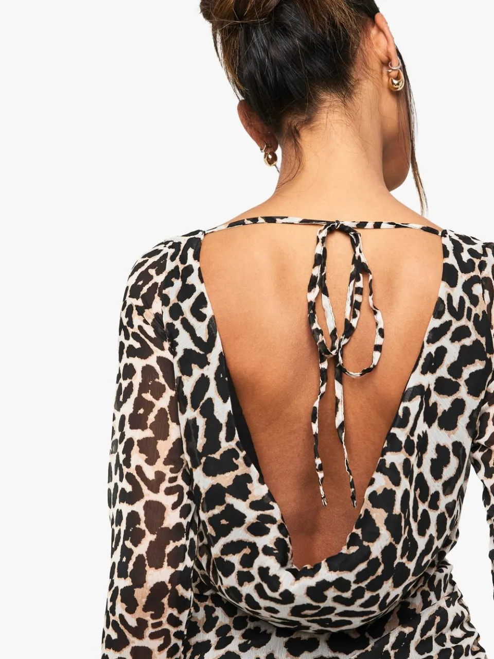 boohoo Dames Leopard Chiffon Ruffle Midaxi Jurk bruin, foto 3