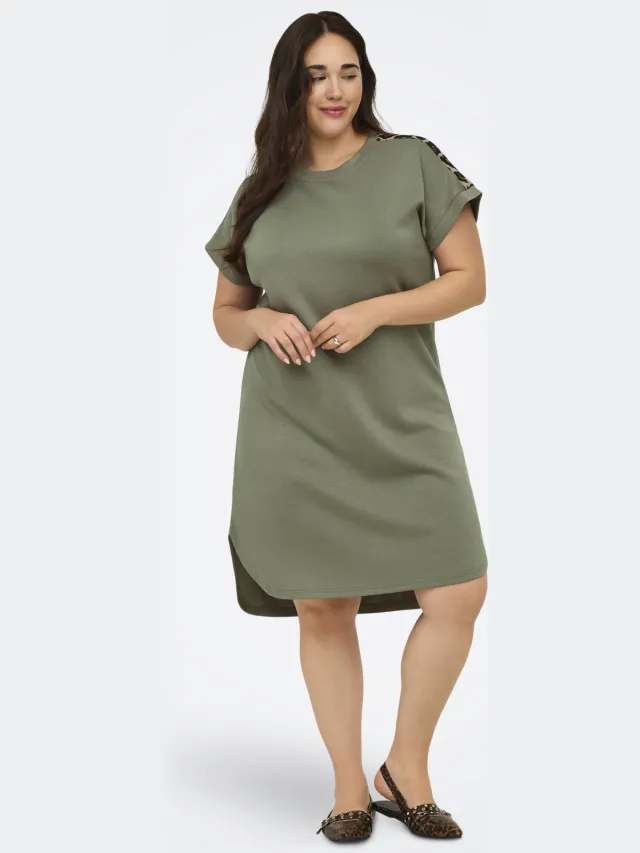 Only Carmakoma T-shirtjurk Plus Size - groen