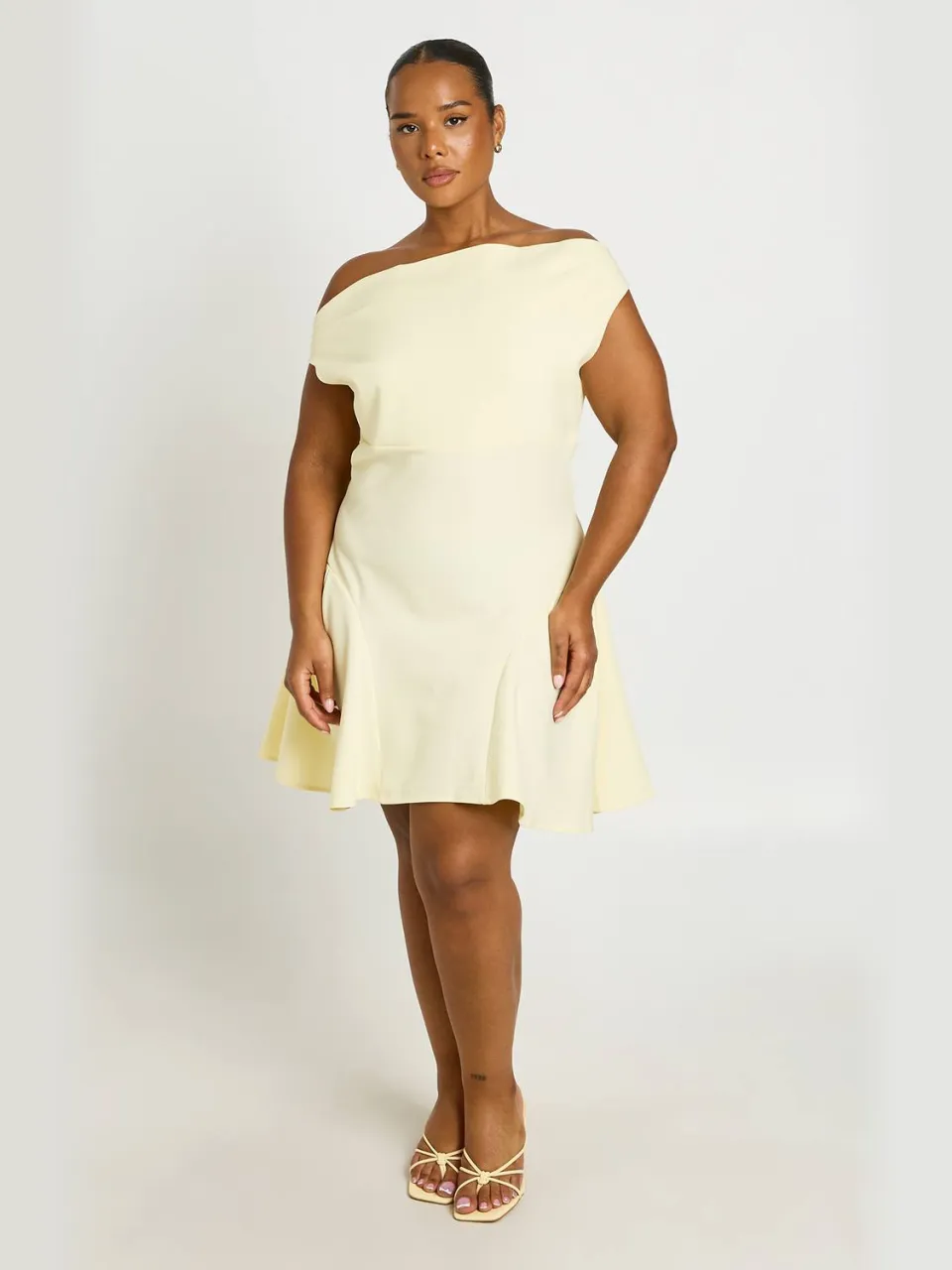 boohoo Dames Plus Asymmetrische Skater Jurk citroen, foto 3