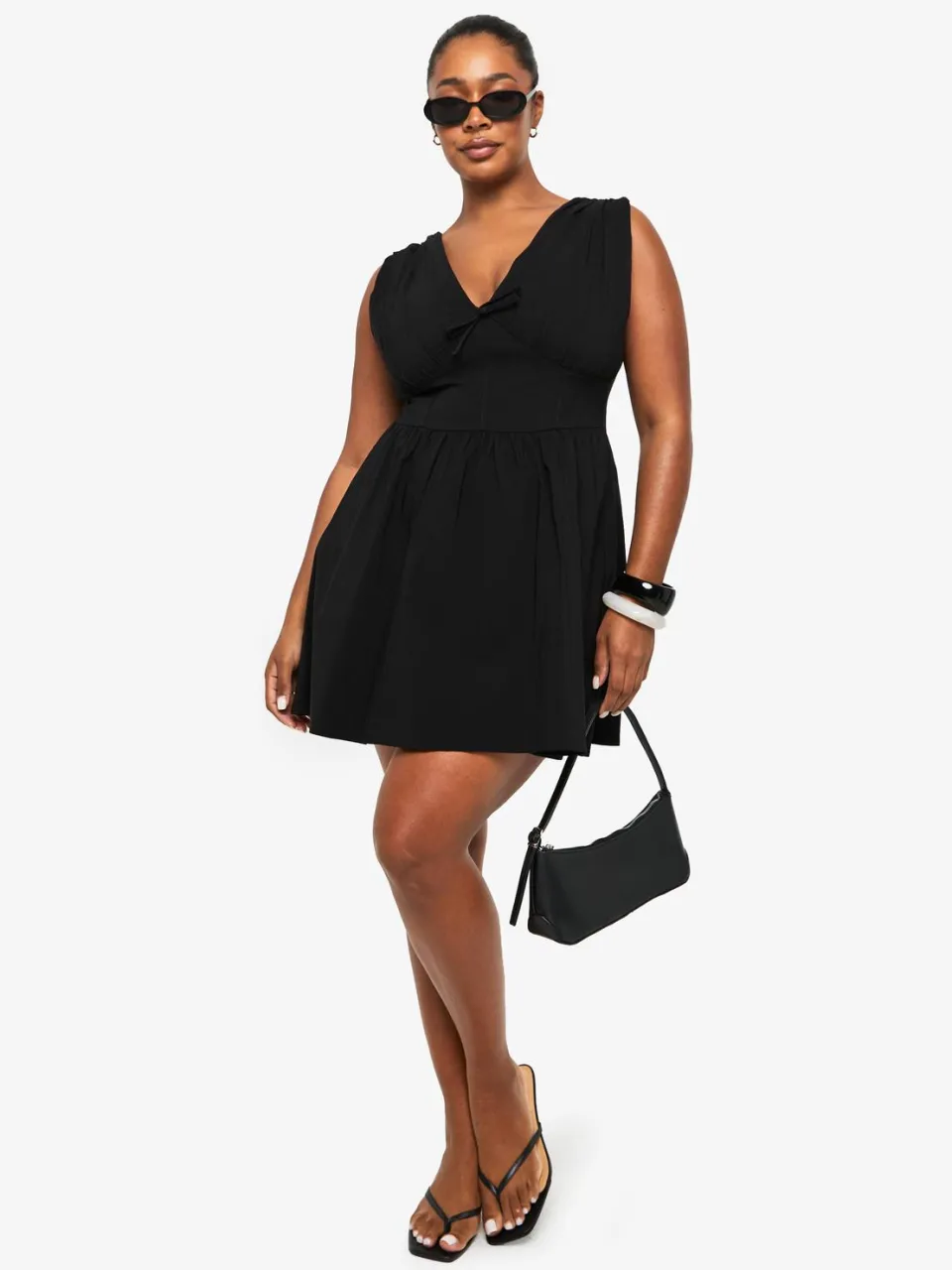 boohoo Dames PLUS STRIKDETAIL DIEP DECOLLETE CORSOET SKATERJURK zwart, foto 2