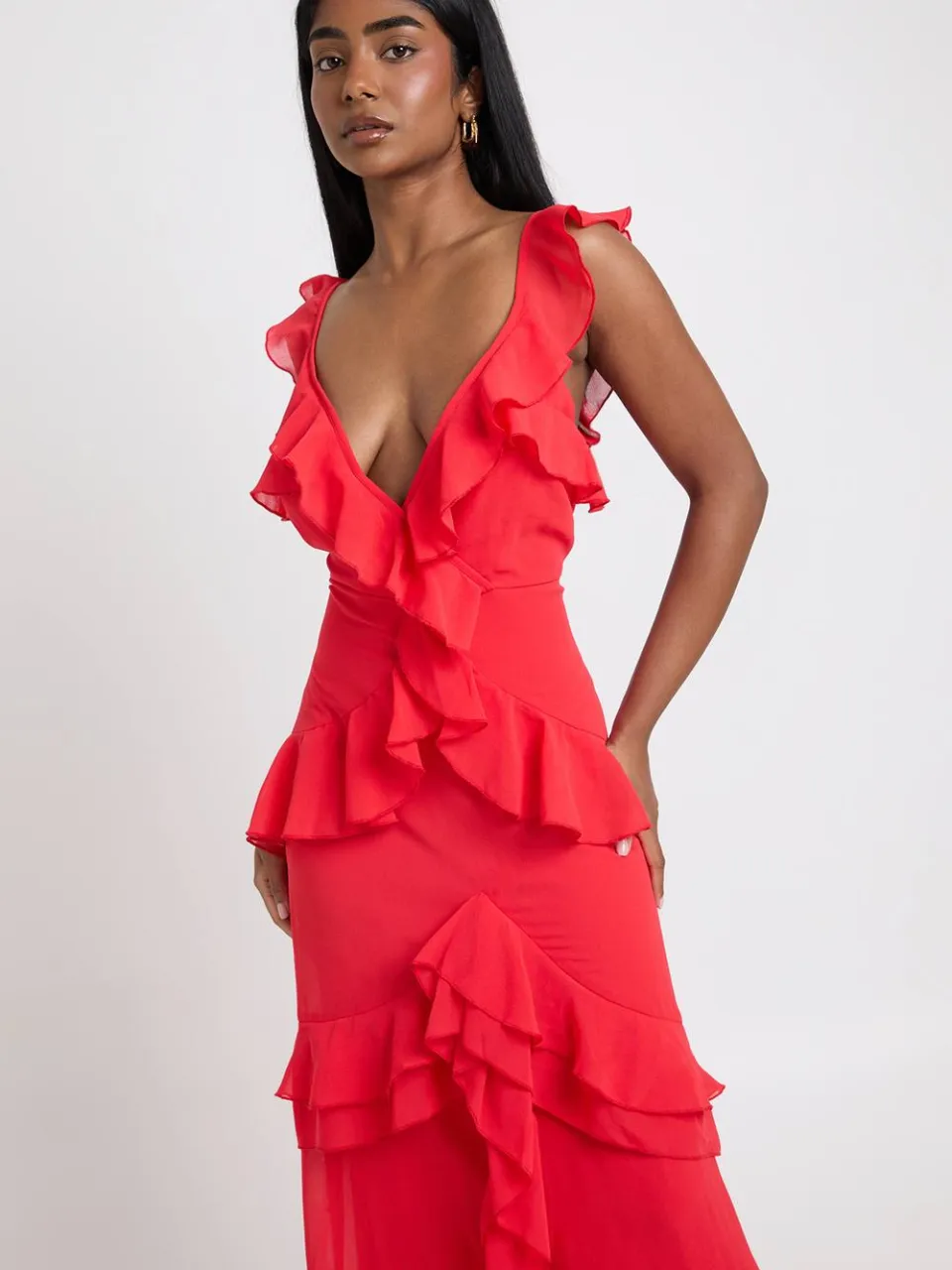 boohoo Dames Chiffon Gelaagde Ruches Maxi Jurk rood, foto 3