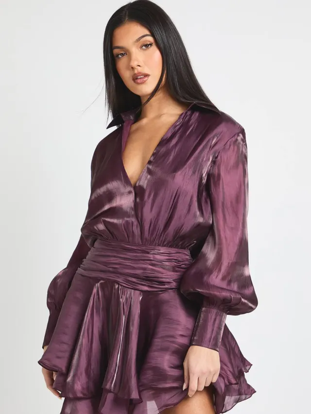 boohoo Dames Getextureerde Satijn Gerimpelde Ruches Mini Jurk bordeaux rood, foto 2