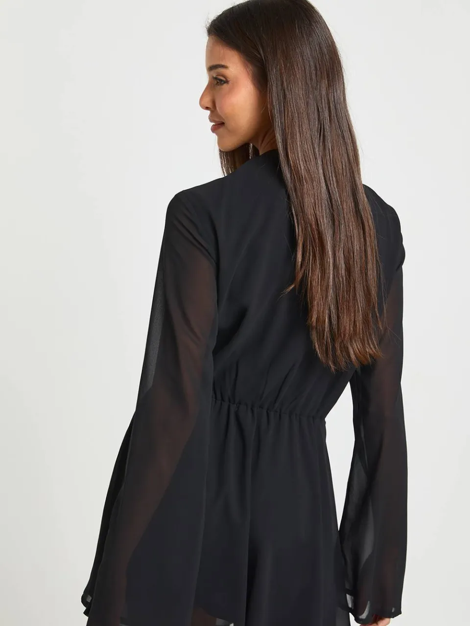 boohoo Dames Chiffon Diepe Cowl Mini Jurk zwart, foto 2