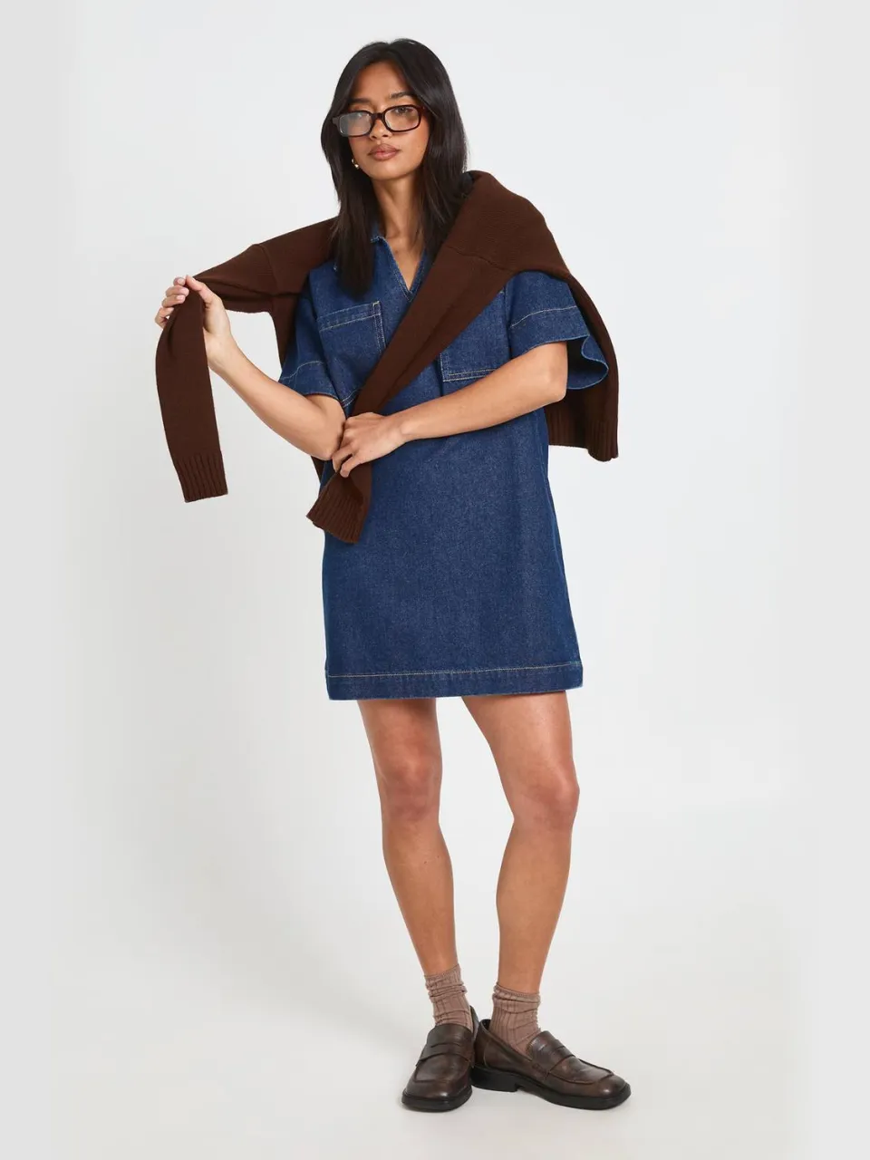 boohoo Dames Petite Boxy Korte Mouw Denim Jurk, foto 3
