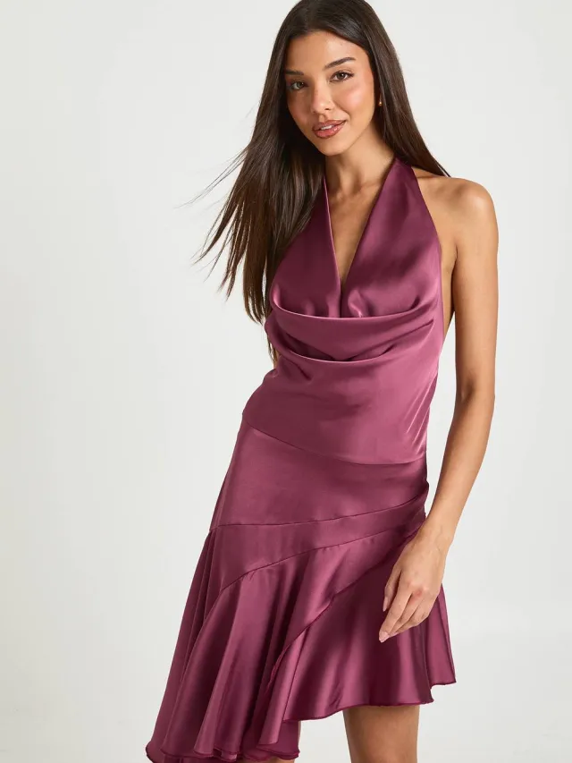 boohoo Dames Satijnen Cowl Hals Asymmetrische Zoom Mini Jurk Donker Mauve