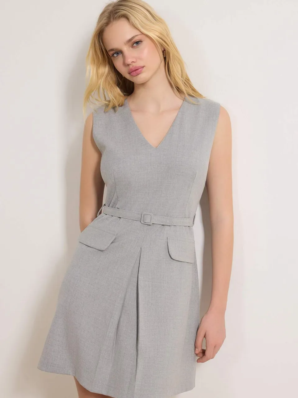 Trendyol TRENDYOLMİLLA Dames Grijs Effen Kort / Mini Mouwloos Casual A-lijn Jurken