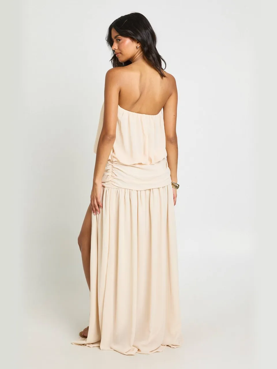 boohoo Dames Chiffon Bandeau Blouson Geplooide Lage Taille Maxi Jurk zand, foto 2