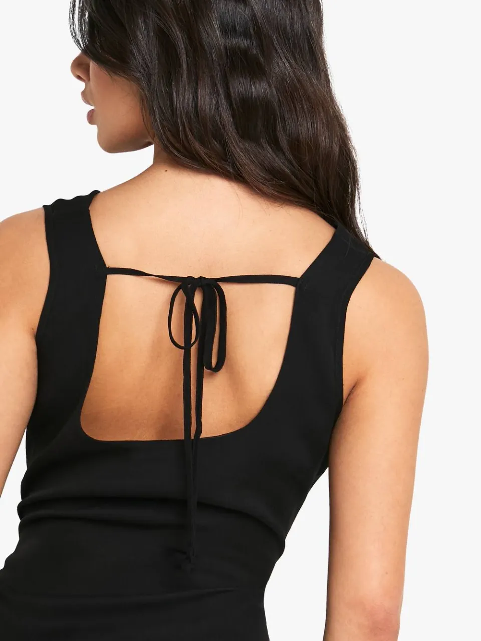 boohoo Dames Petite Chiffon Cowl Slip Mini Jurk zwart, foto 4