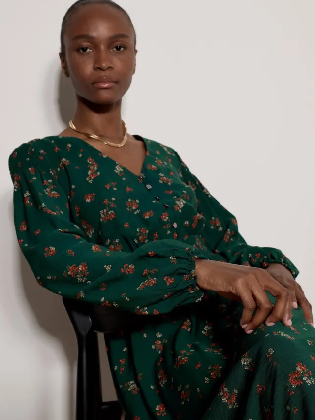 Apricot Midi-jurk met vintage bloemenprint en smockwerk Pine Green