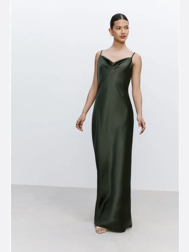 Next Dames - Satijnen lange jurk met colkraag voor bruidsmeisjes en bruiloftsgasten - Groen Pine Green