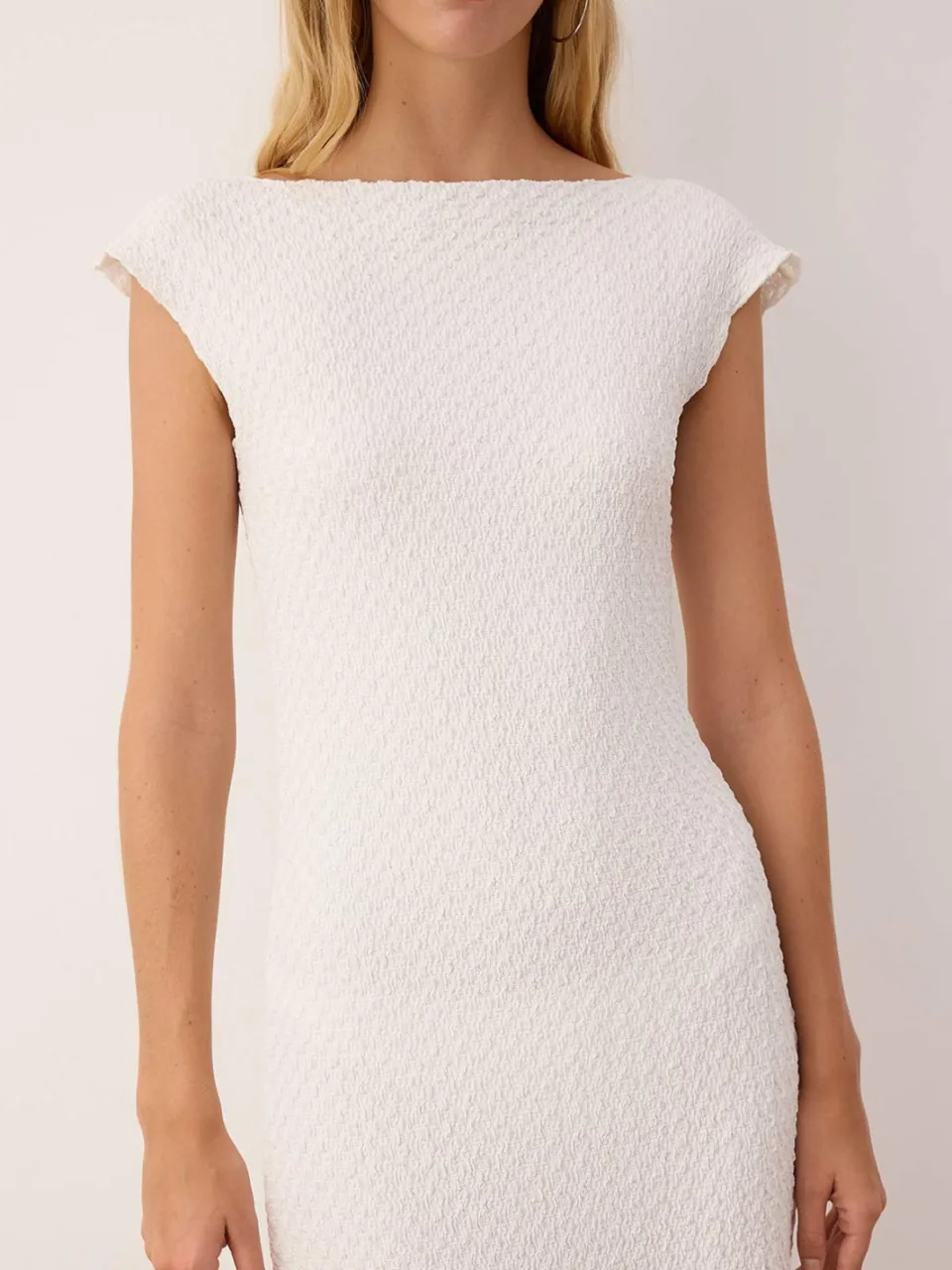 Trendyol TRENDYOLMİLLA Dames Ecru Effen Maxi Mouwloos Casual Bodycon Jurken, foto 2