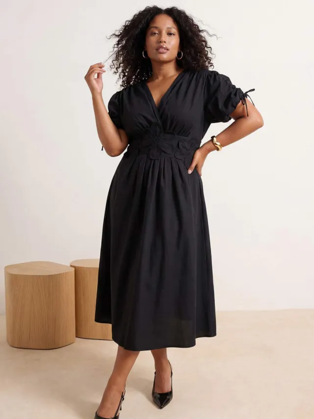 Trendyol Curve Dames Zwart Effen Midi Kort Casual Skater Grote maten Jurk