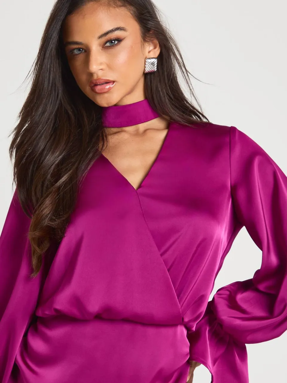 boohoo Dames Satijn Blouson Wikkeljurk magenta, foto 4