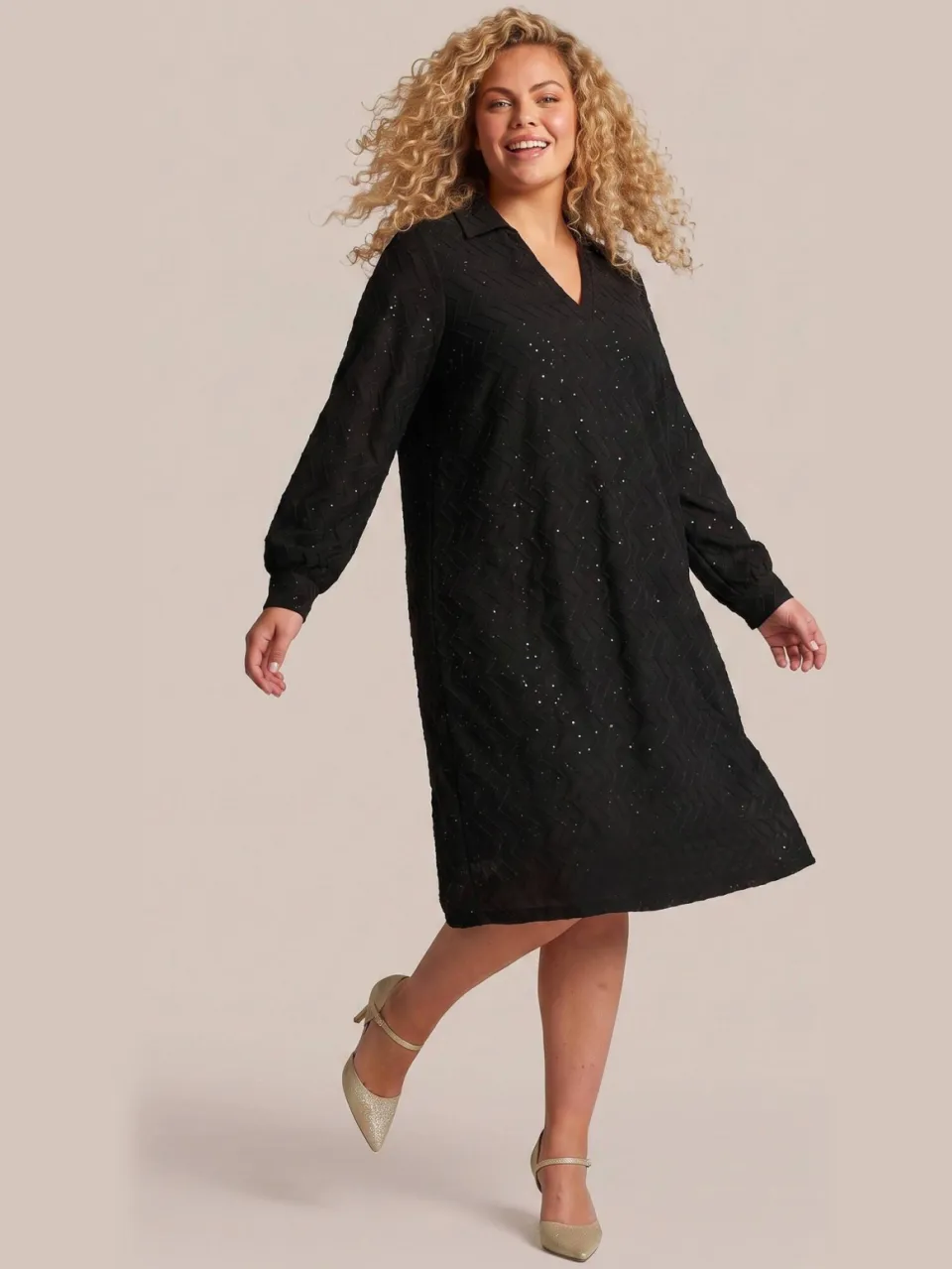 Exxcellent Plus-lijn blousejurk met pailletten - zwart, foto 4