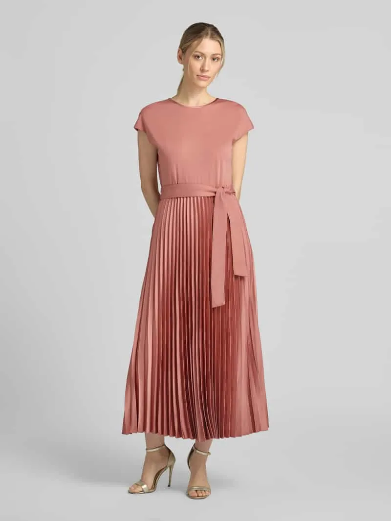 Max Mara regular fit vrijetijdsjurk met plooirok model 'GELA' Terracotta