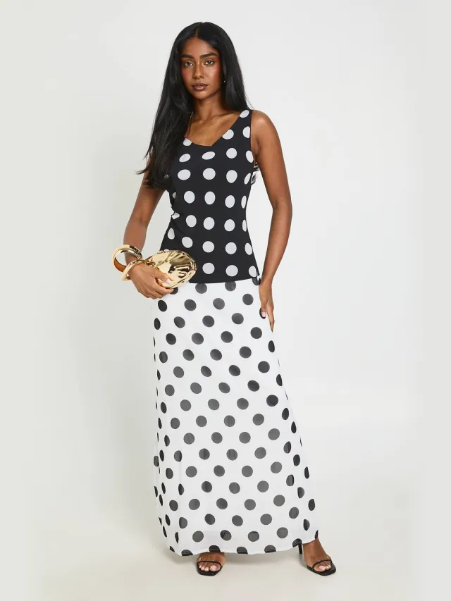 boohoo Dames Polkadot Mono Split Maxi Jurk Met Waterval Rug Zwart