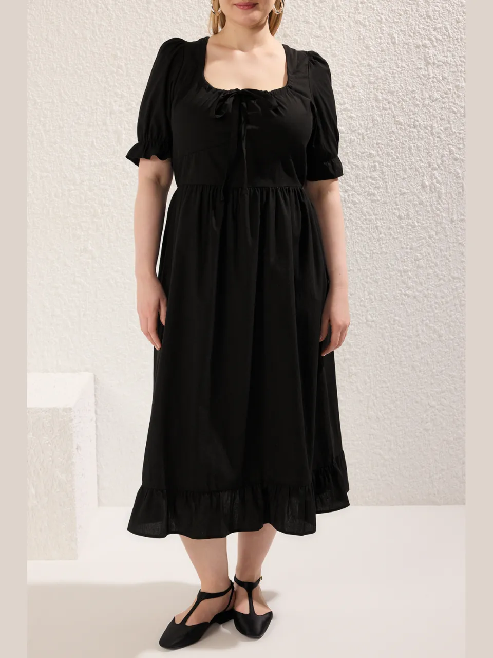 Trendyol Curve Dames Zwart Effen Midi Kort Casual A-lijn Grote maten Jurk, foto 2