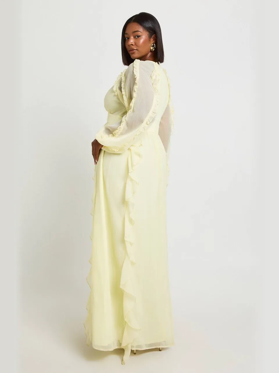 boohoo Dames Plus Chiffon Lange Mouw Ruches Maxi Jurk citroen, foto 2