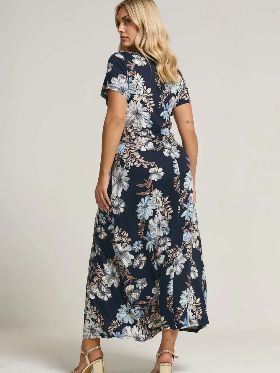 Yours Marineblauwe Wikkeljurk Met Bloemenprint, foto 3