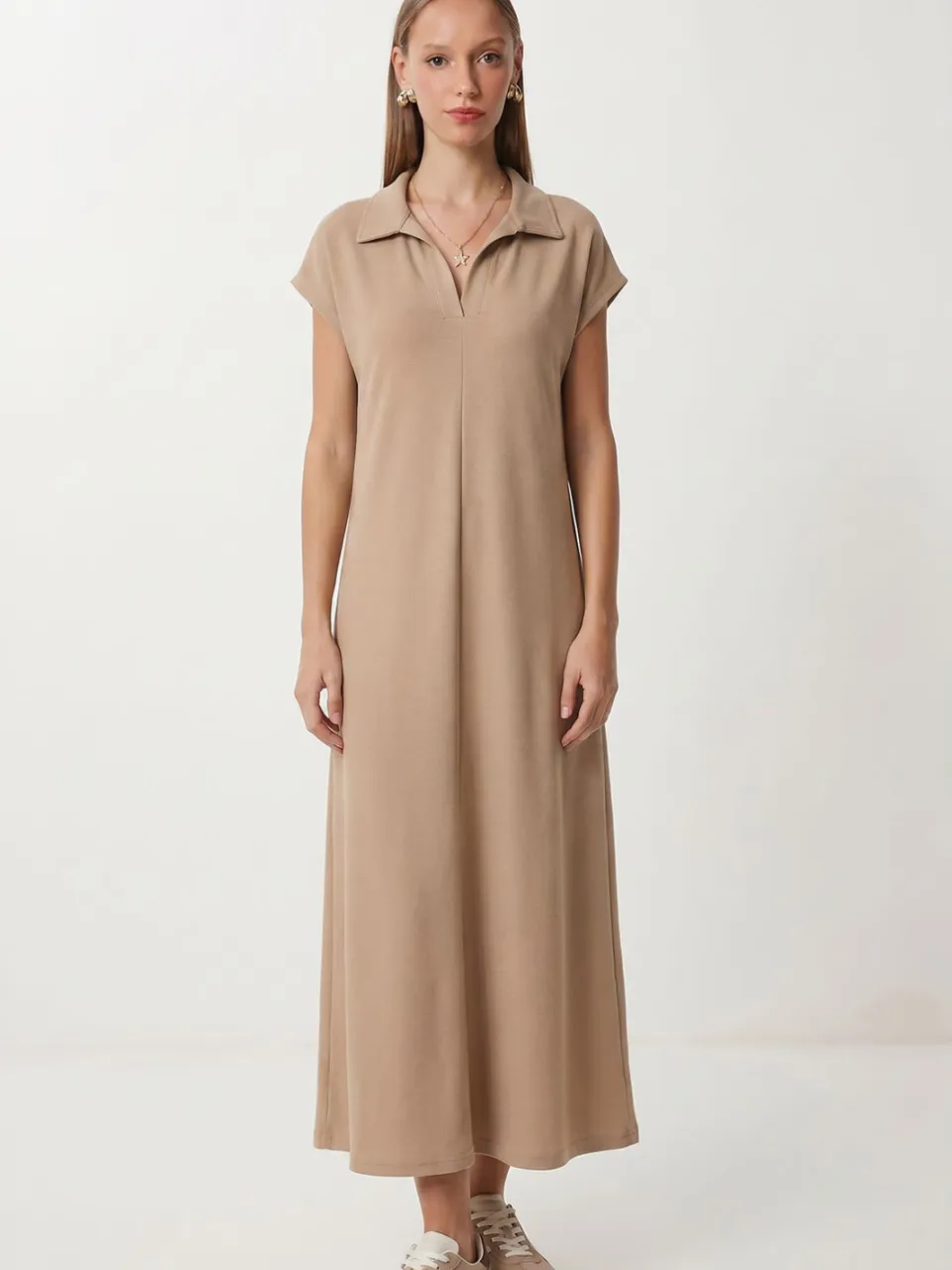 Happiness Istanbul Polo-Kraag Pull-On Midi Jurk met Zak beige, foto 2