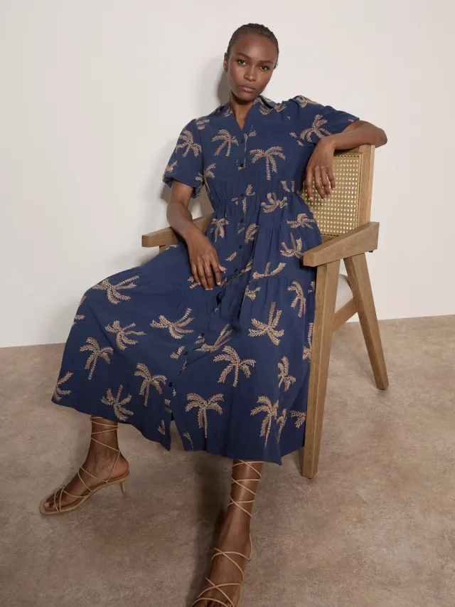 Apricot Geborduurde katoenen midi-jurk met palmbomen Blauw