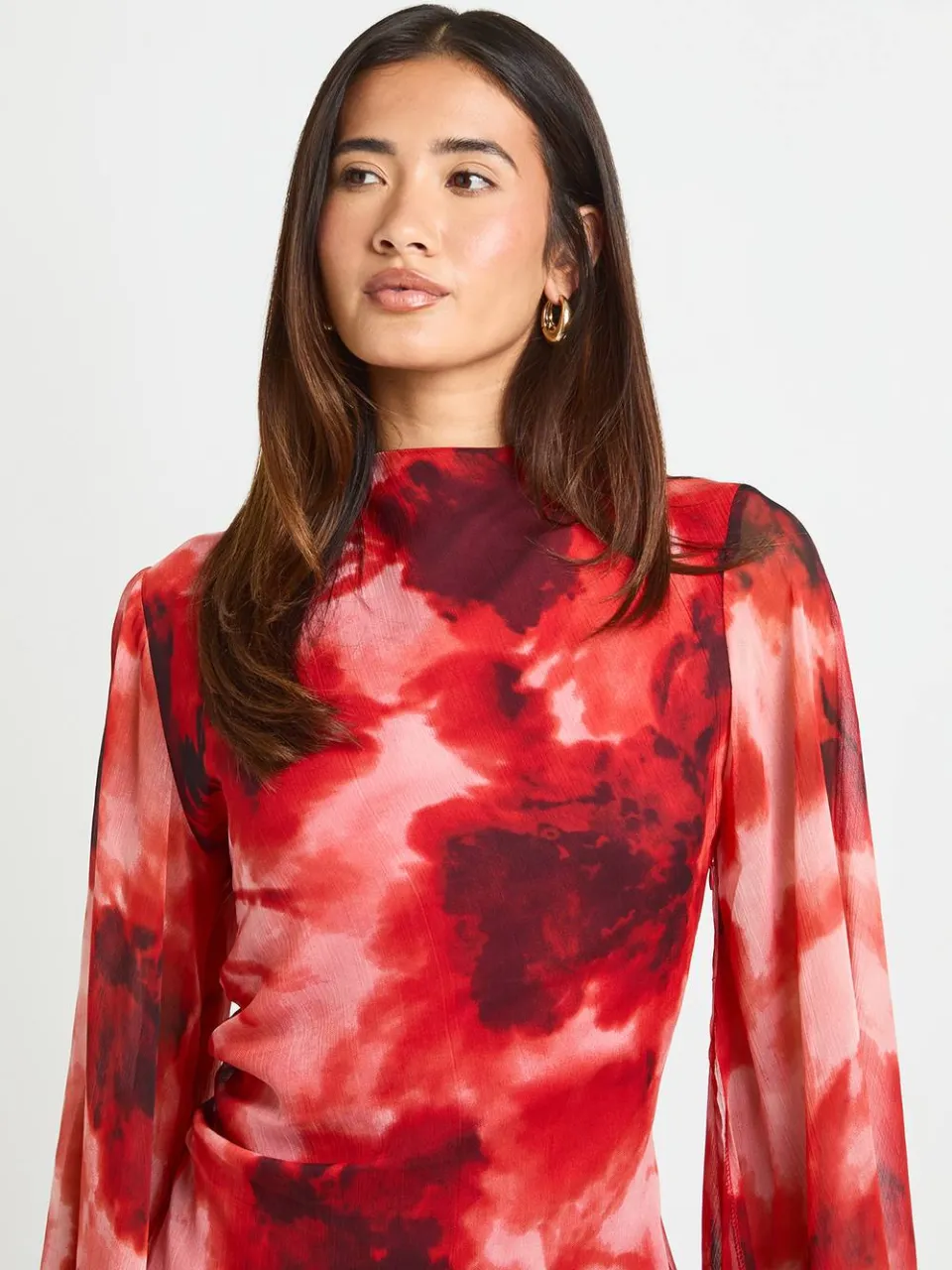 boohoo Dames Chiffon Bloemen Mini Jurk Met Uitlopende Mouwen rood, foto 4