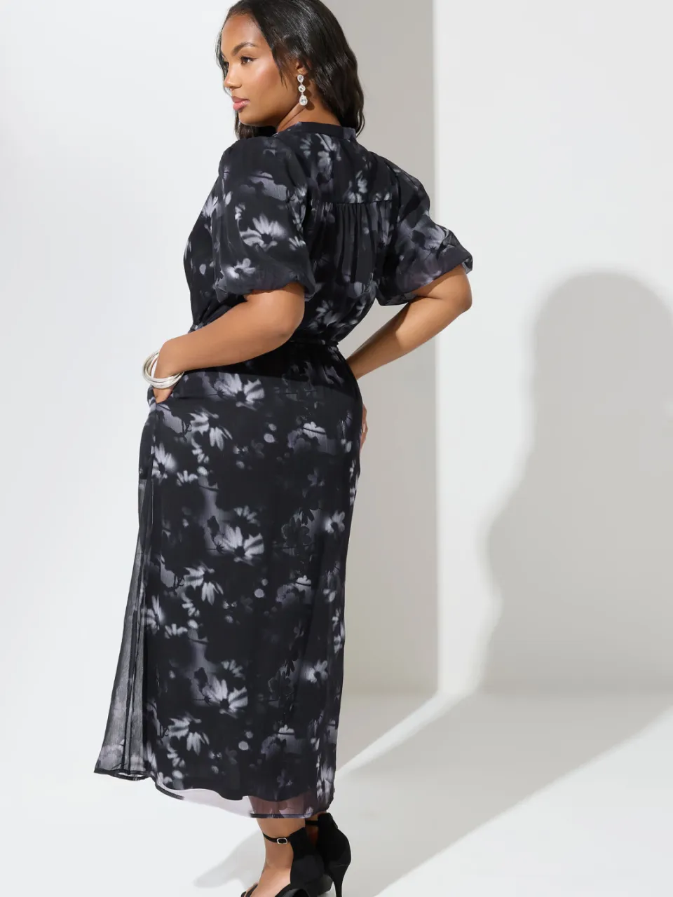 Yours London Curve Grey Blurred Floral Puff Sleeve Shirt Dress, foto 3