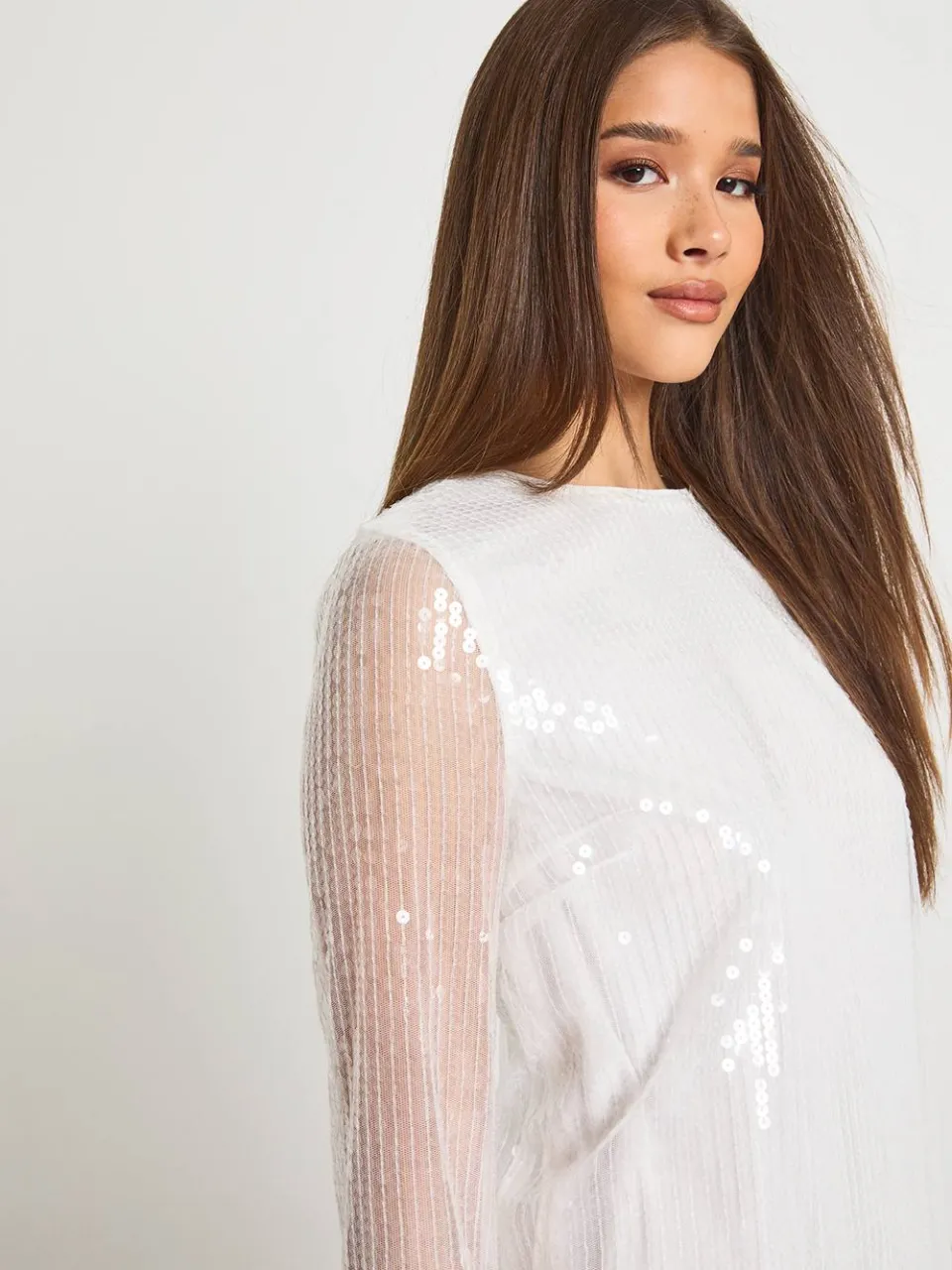 boohoo Dames Oversized pailletten T-shirt jurk wit, foto 4