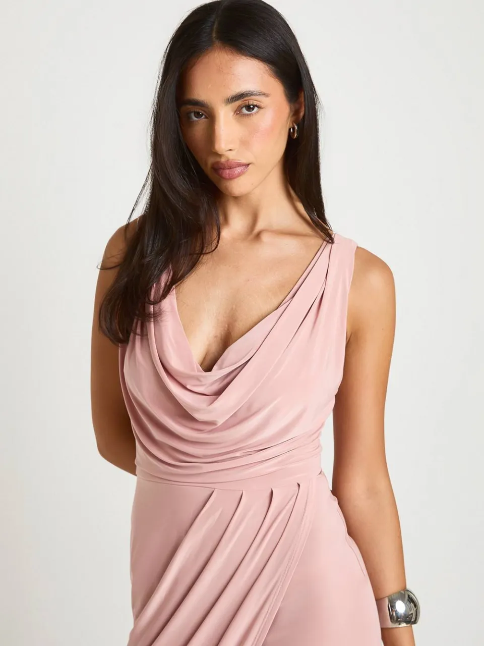 boohoo Dames Soft Touch Gerimpelde Wikkel Maxi Jurk roos, foto 3