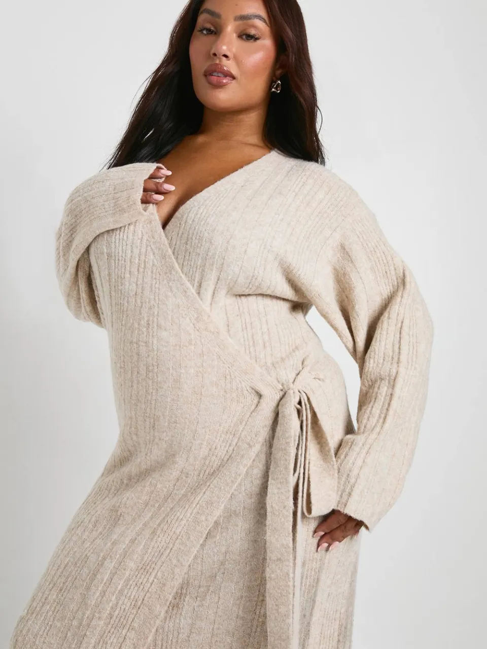 boohoo Dames Plus Lichtgewicht Mixed Rib Wrap Jurk taupe, foto 4