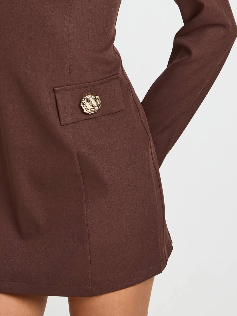 boohoo Dames Getailleerde A-lijn Mini Jurk Met Lange Mouwen chocoladebruin, foto 4