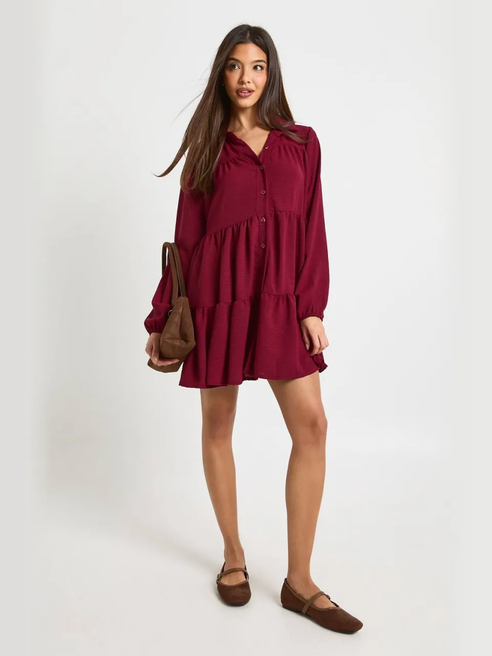 boohoo Dames Getextureerde gelaagde smockjurk merlot, foto 2