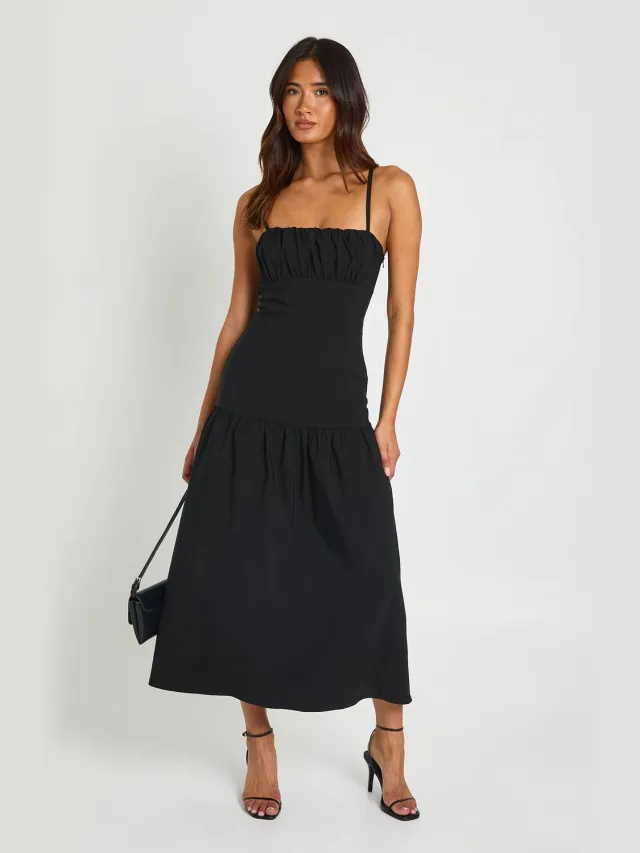boohoo Dames Bengaline Jurk Met Geplooid Buste Detail En Verlaagde Taille In Midaxi Lengte Zwart