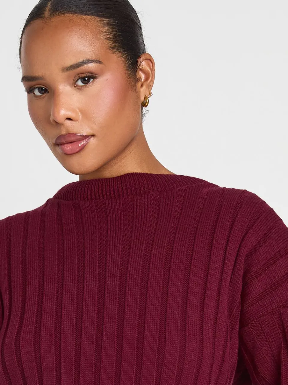 boohoo Dames Plus Grofgebreide Midaxi Jurk Met Brede Ribbels bordeaux rood, foto 4