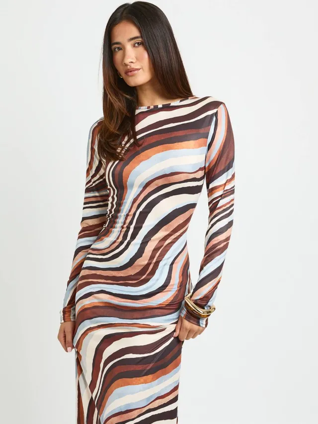 boohoo Dames Gestreepte Maxi-jurk Met Lange Mouwen In Toonwaarden chocoladebruin, foto 3