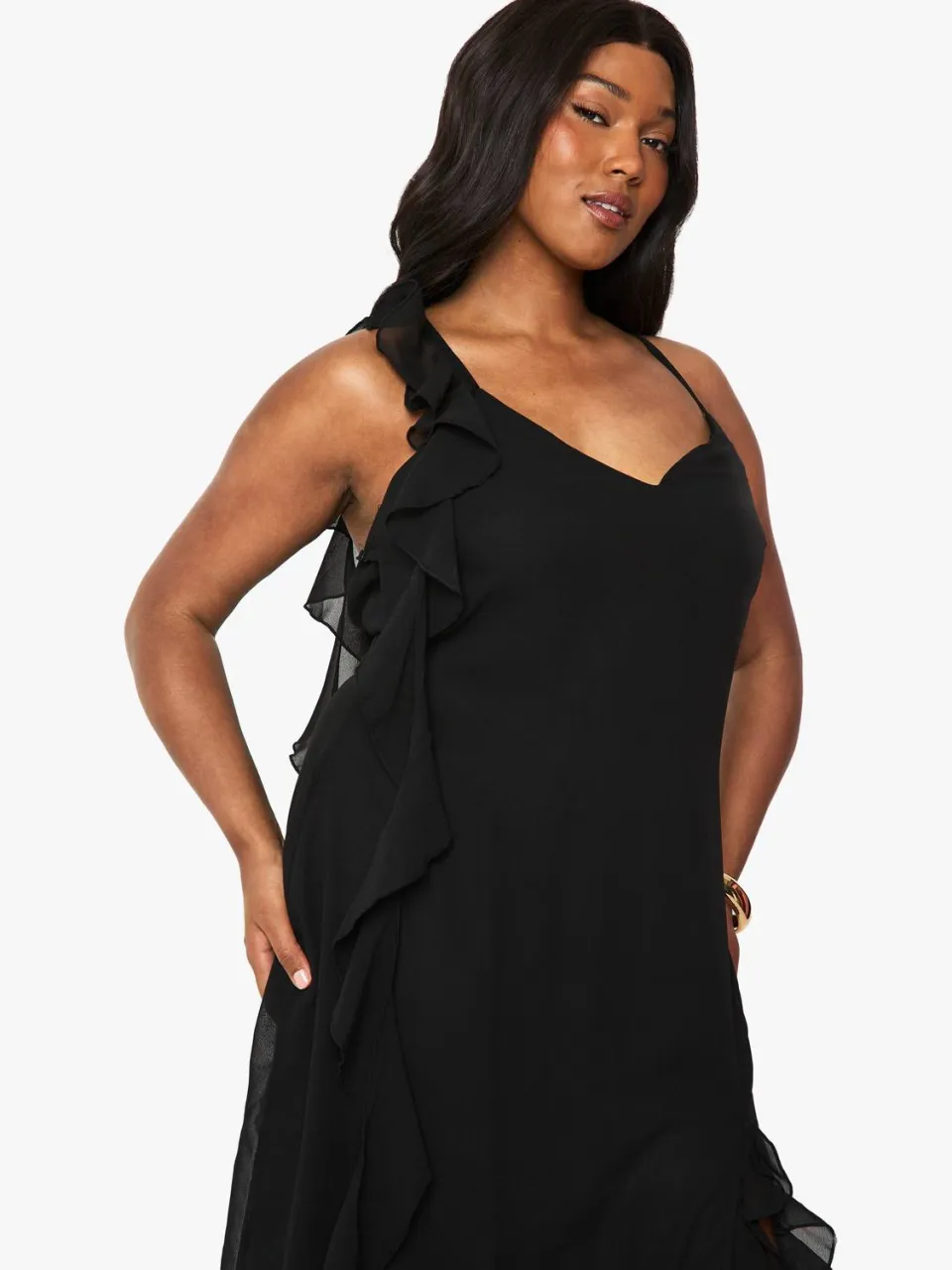 boohoo Dames Plus Chiffon Ruffle Maxi Jurk zwart, foto 3