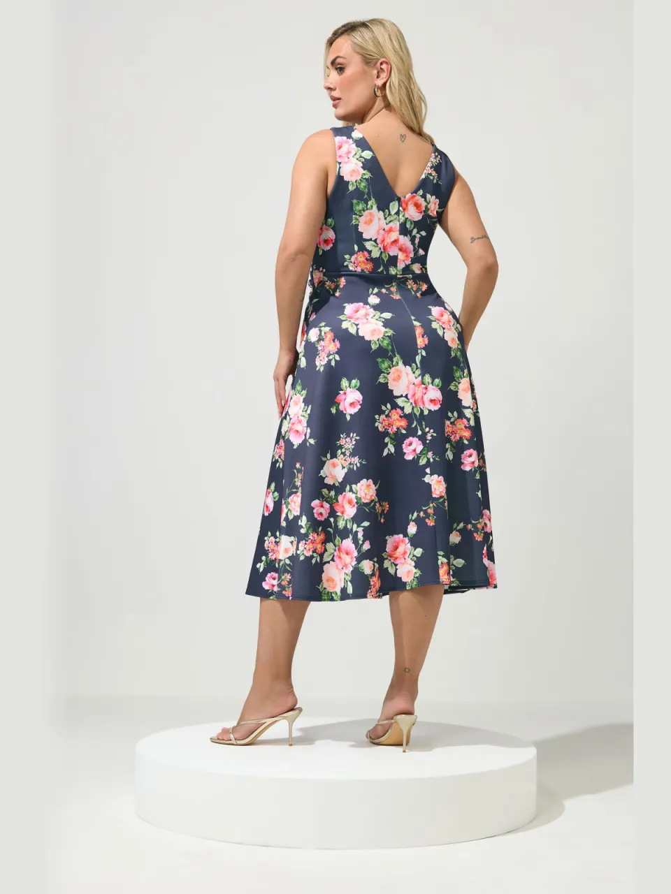 Yours London Marineblauwe Midijurk Met Bloemenprint, foto 3