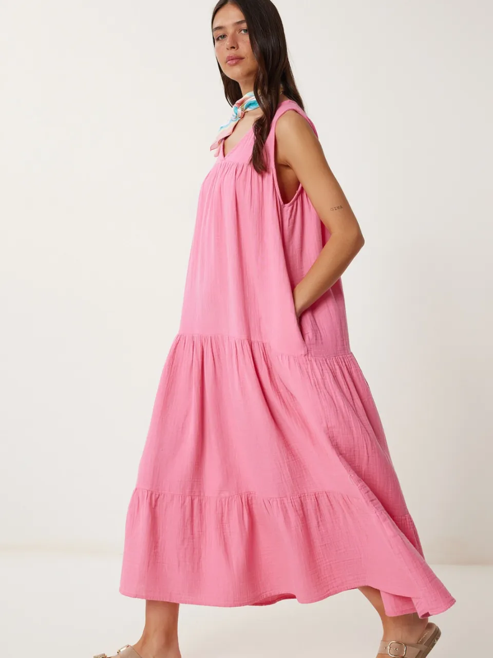 Happiness Istanbul Rimpelige V-hals Midi-jurk roze, foto 2