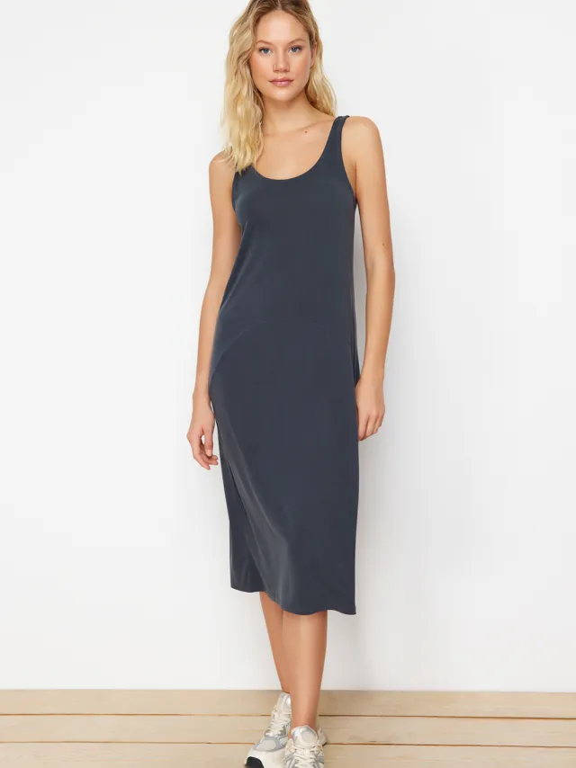 Trendyol TRENDYOLMİLLA Dames Grijs Effen Midi Mouwloos Casual Recht Jurken
