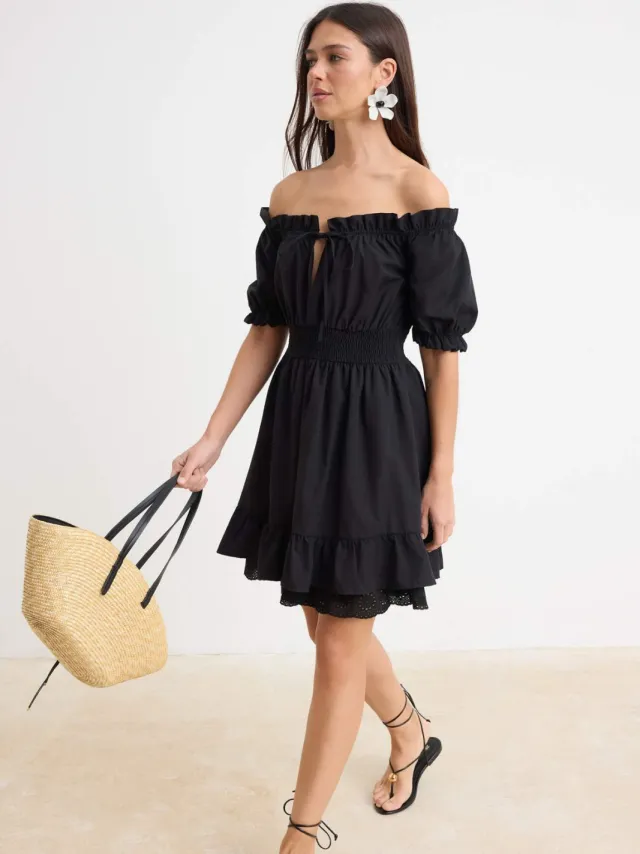 Trendyol TRENDYOLMİLLA Dames Zwart Effen Kort / Mini Kort Skater Jurken