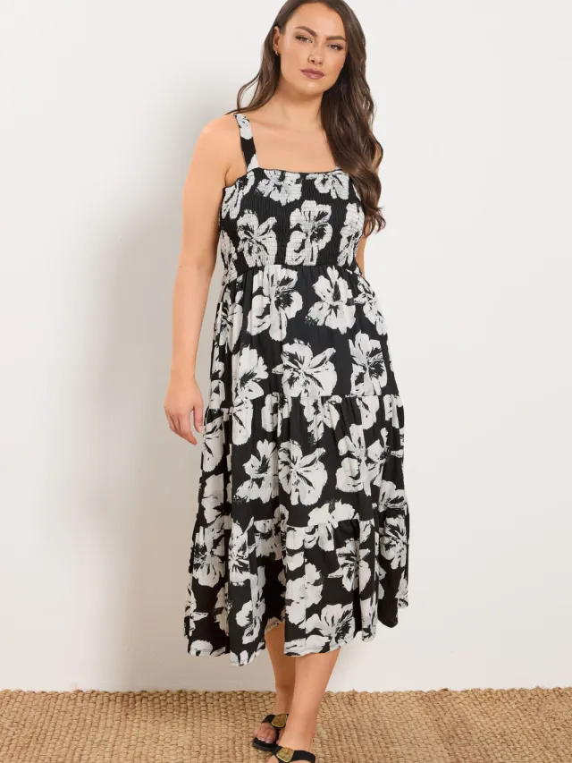 Yours Zwarte En Witte Maxijurk Met Bloemenprint En Smokwerk Black