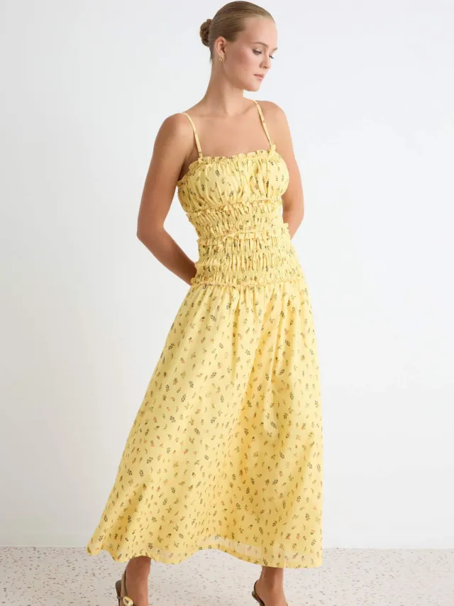 Trendyol TRENDYOLMİLLA Dames Geel Bloemen Maxi Mouwloos Recht Jurken