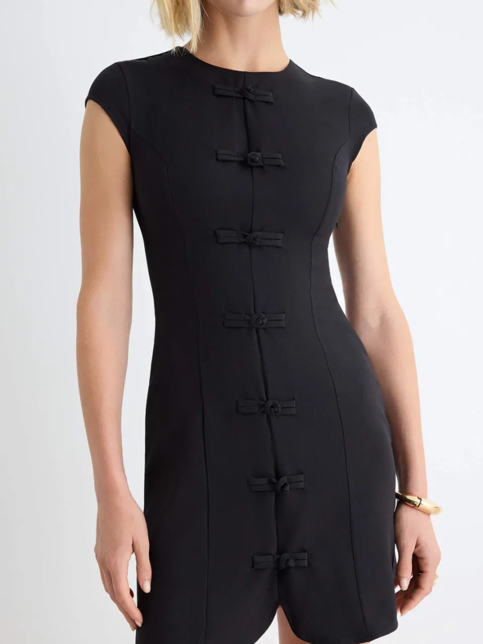 Trendyol TRENDYOLMİLLA Dames Zwart Effen Kort / Mini Lang Bodycon Jurken, foto 2