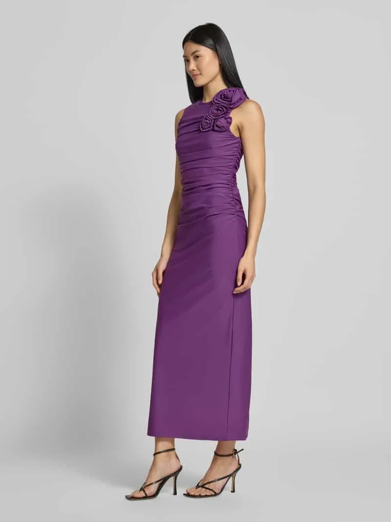 Yas Cocktailjurk met florale applicaties model 'DONA' aubergine, foto 3