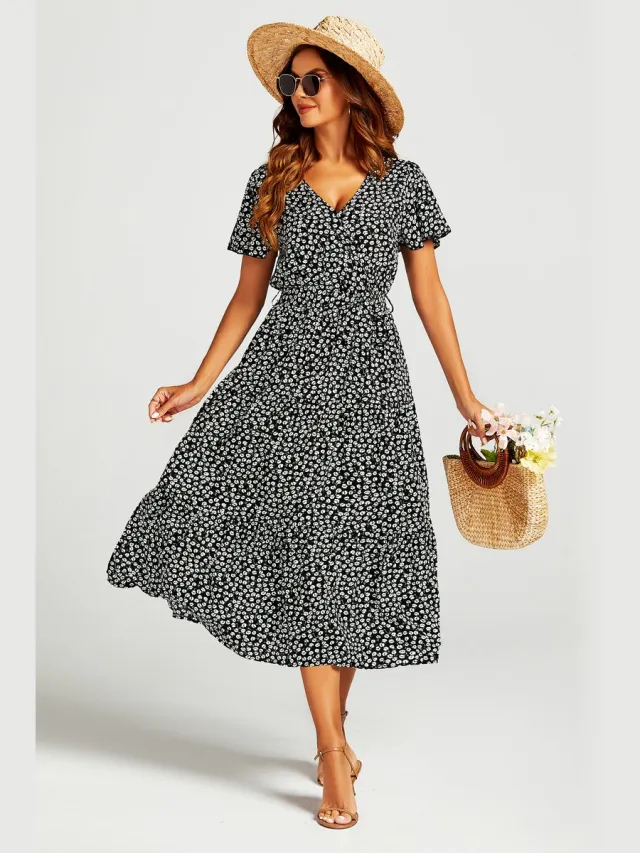FS Collection Midi-jurk met bedrukte zoom, gelaagde overslagkraag en split aan de zijkant in zwart