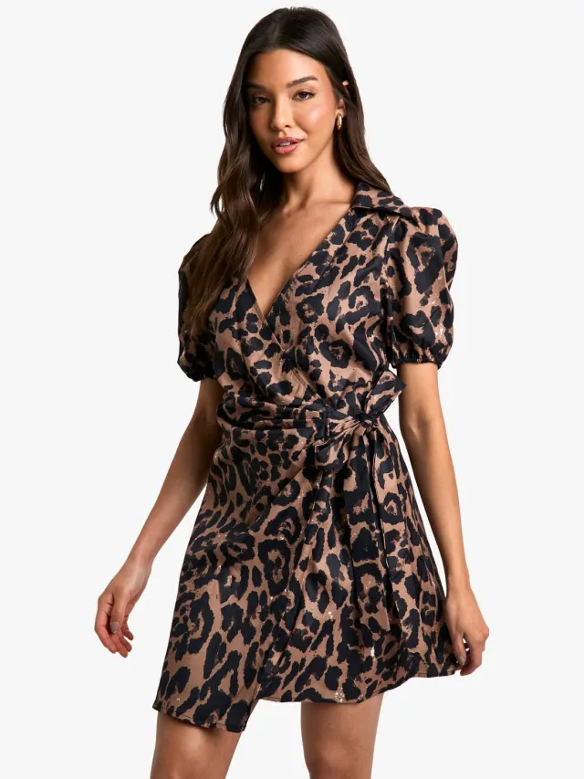 boohoo Dames Leopard Wrap Smock Jurk Bruin